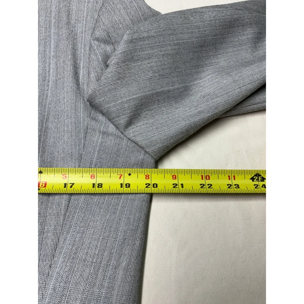 Canali Milano Gray Pinstripe Double Breasted Wool Blazer Italy 48R EU 38R US‎